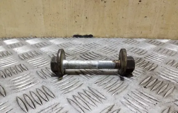 Volkswagen Touareg II Front suspension camber bolt 