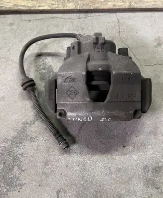 Renault Twingo II Front brake caliper