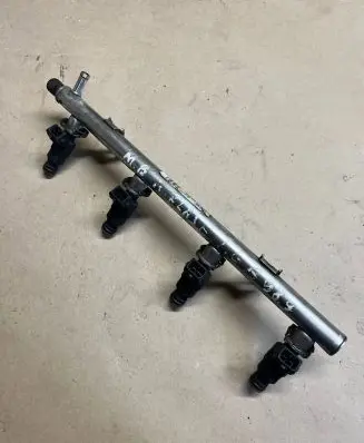 Fuel main line pipe