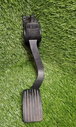 Citroen Berlingo Accelerator throttle pedal 9684834480 0280755117