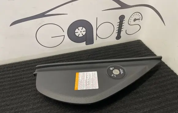 Hyundai Kona I Dashboard side end trim 84767-J9200