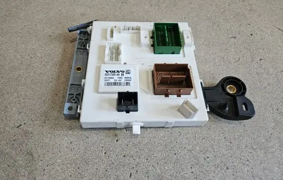 Volvo S90, V90 Comfort/convenience module 32217335