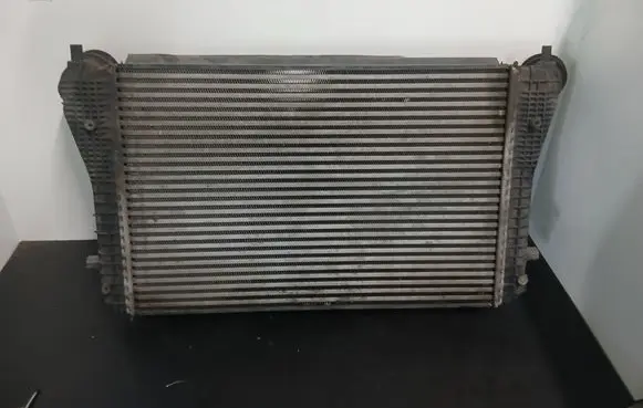 Volkswagen PASSAT B6 Intercooler radiator L3398000 3C0145805G