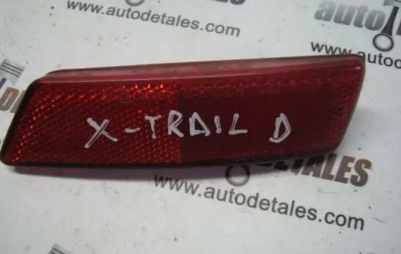 Nissan X-Trail T30 Rear tail light reflector