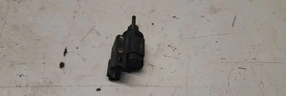 Audi A4 S4 B7 8E 8H Brake pedal sensor switch 3B0945511C 19322010 01267