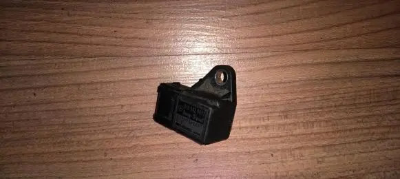 Mercedes-Benz E W210 Air pressure sensor 01054219917 079800-2851