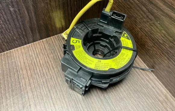 Toyota Corolla Verso E121 Steering angle sensor 