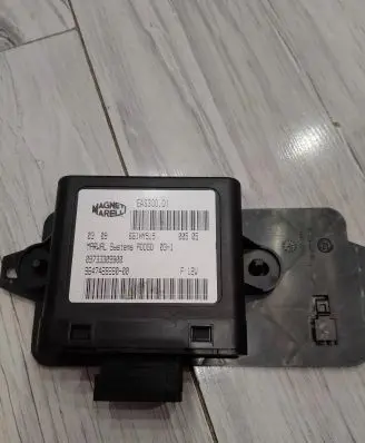 Peugeot 407 Fuel pump relay 9647428280