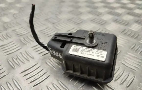 Volkswagen PASSAT B8 Alarm system siren 5Q0951605