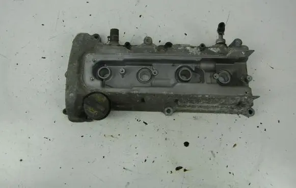 Suzuki Swift I Rocker cam cover 