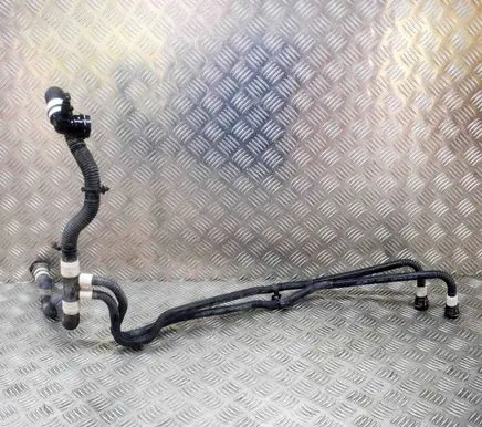 Tesla Model 3 Engine coolant pipe/hose 107757900C
