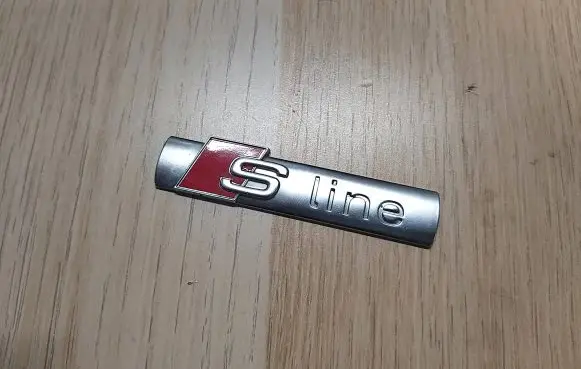 Audi A1 Fender model badge letters 