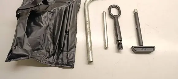 Audi Q5 SQ5 Tool set 