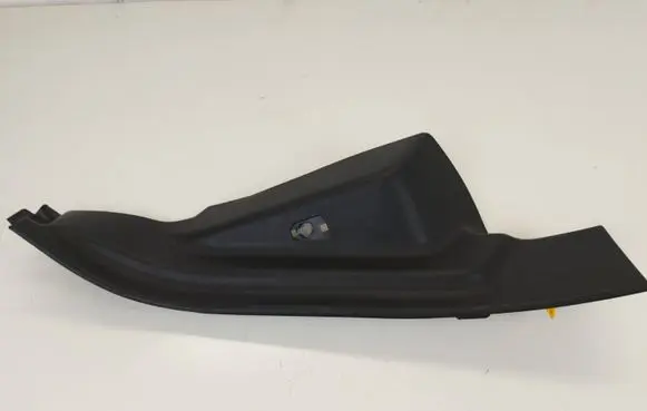 Alfa Romeo Giulia Rear seat side bottom trim 156129045 STP10651 P985