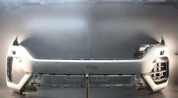 Volkswagen Touareg III Front bumper 
