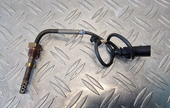 Audi A6 S6 C6 4F Exhaust gas temperature sensor 059906088A