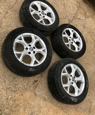 Nissan Juke II F16 R17 alloy rim 403006pa1a