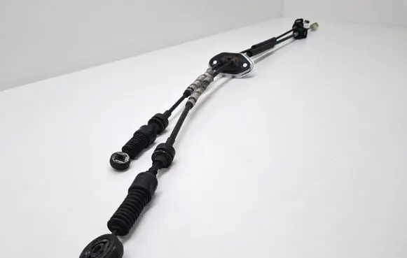 Hyundai i20 (PB PBT) Gear shift cable linkage 