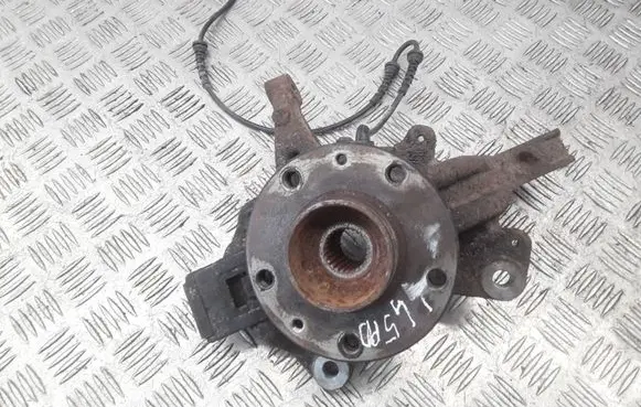 Renault Megane III Front wheel hub spindle knuckle 479100004R