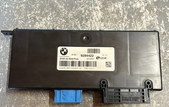 BMW 5 F10 F11 Gateway control module 9284422 121253