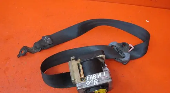 Skoda Fabia Mk1 (6Y) Front seatbelt 6Y0857702E 33017328