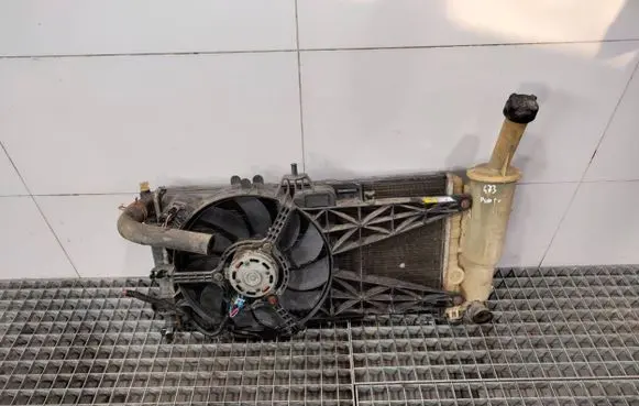 Fiat Punto (188) Coolant radiator