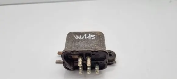 Mercedes-Benz COMPAKT W115 Other relay