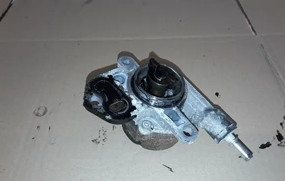 Citroen Berlingo Vacuum pump NOCODE