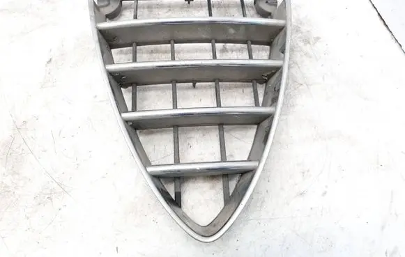 Alfa Romeo 159 Front bumper upper radiator grill 