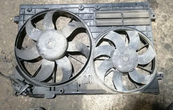 Volkswagen PASSAT B6 Fan set 1K0121207AA 3C0959455F