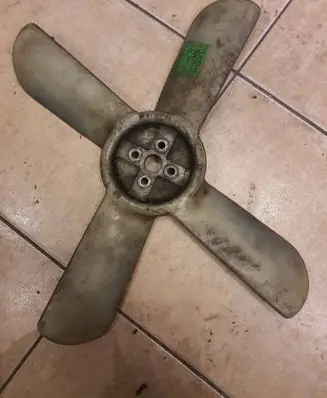 Mercedes-Benz E W123 Fan impeller 1082050906