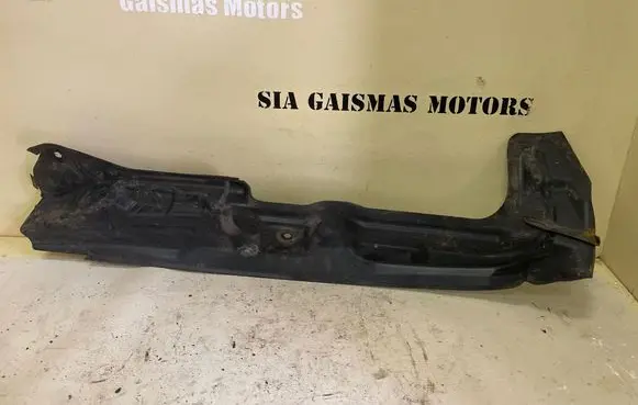Audi A4 S4 B6 8E 8H Fender end trim 8e0821112a