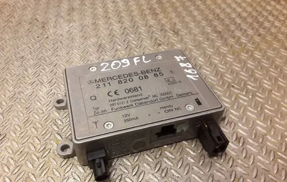 Mercedes-Benz CLK A209 C209 Phone control unit/module 2118200885 A2118200885