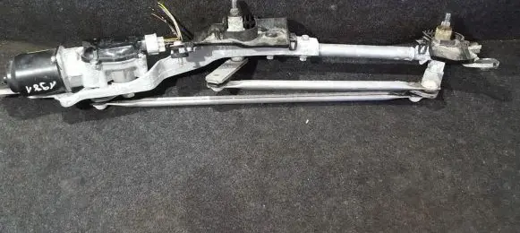 Mazda 2 Front wiper linkage and motor