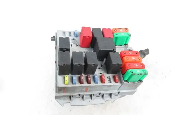Alfa Romeo GT Central body control module 51742419