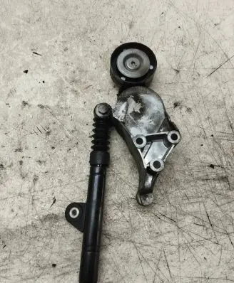 Volkswagen Golf IV Alternator belt tensioner 