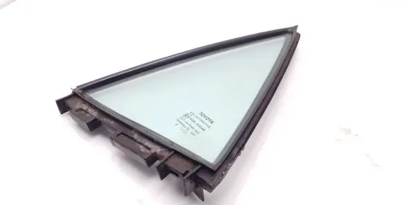 Toyota Auris 150 Rear vent window glass 43R00048 DOT24M189AS2