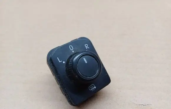 Volkswagen PASSAT B8 Wing mirror switch 3G0959565