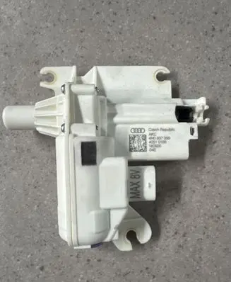 Audi e-tron Front door soft close latching motor 4N0837059 40510188 160920