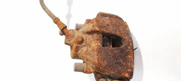 Volvo V50 Front brake caliper 813