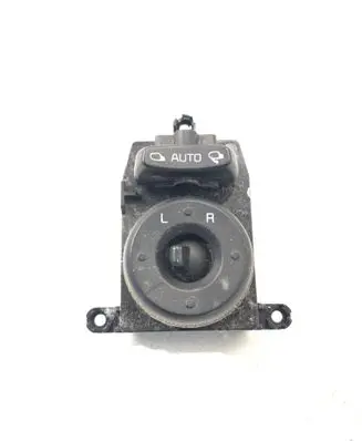 KIA Carens III Wing mirror switch 299119276