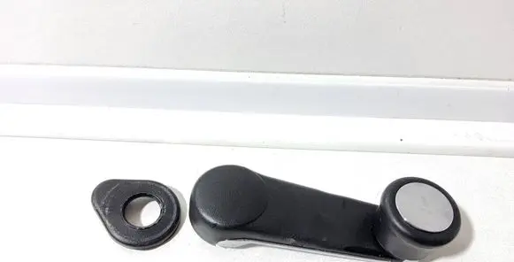Audi 100 200 5000 C3 Rear door window winding handle 443837575A 443837581D 893837597B