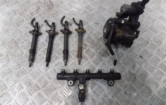 Peugeot 508 Fuel injection system set 