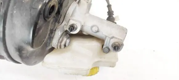 Master brake cylinder