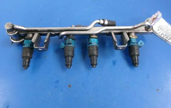 Audi A4 S4 B5 8D Fuel main line pipe 06B133317A