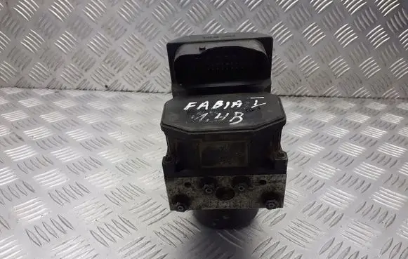Skoda Fabia Mk1 (6Y) ABS Pump 6Q0907379G