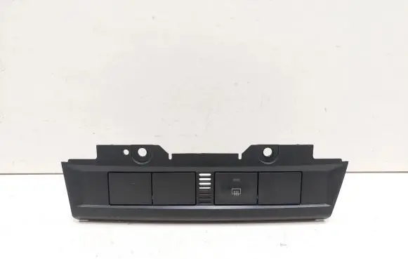 Ford Focus Windscreen/window heater switch 4M5113D734BC 4M5113D734