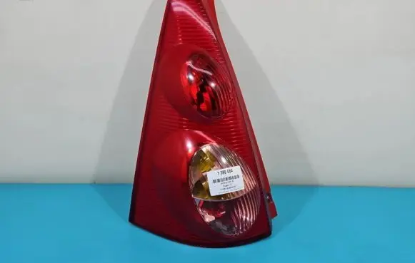 Peugeot 107 Rear/tail lights IMPRK1390084