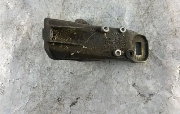 Audi A6 S6 C5 4B Engine mounting bracket 4A0199307A 4A0199307