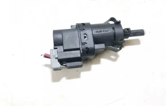 Clutch pedal sensor